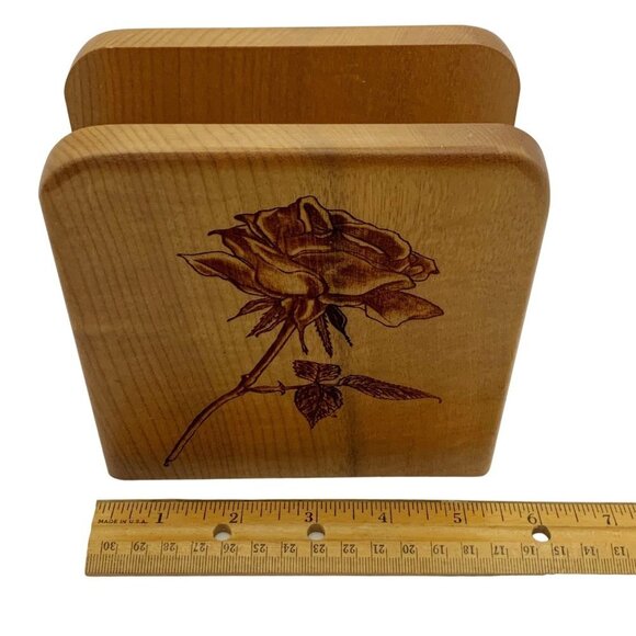 An original from Woods of the West Myrtlewood, Oregon Napkin Holder Rose Etching - Picture 6 of 8